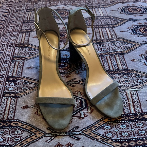 Banana Republic Sage Green Suede Sandals Black Glitter Heels Size 9 - Picture 2 of 8